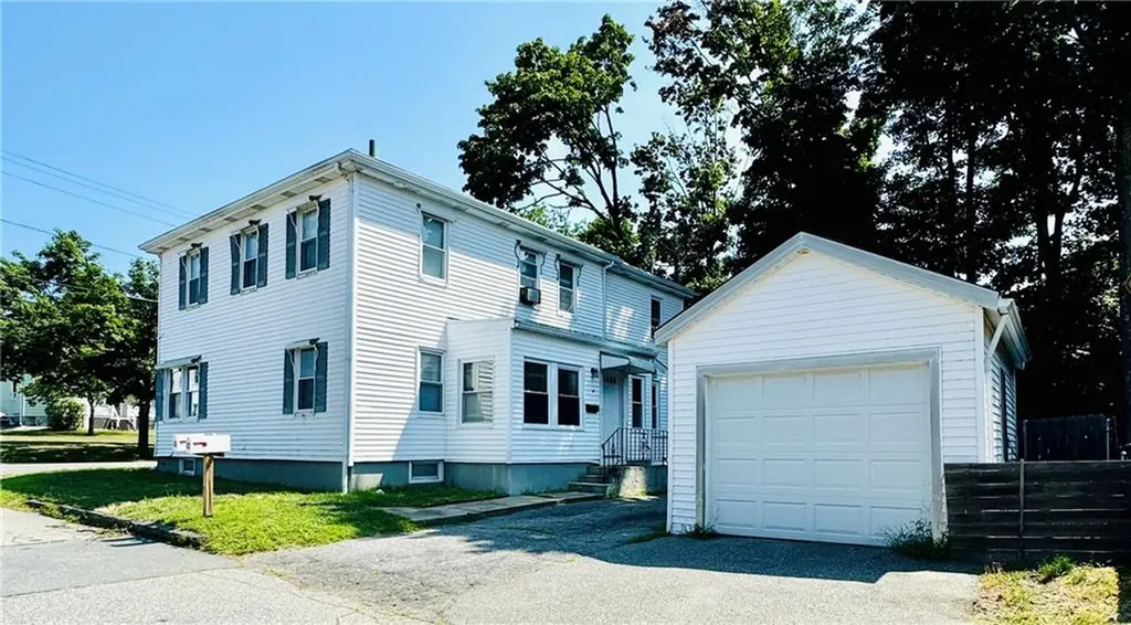 302 Maple Avenue Barrington RI 02806