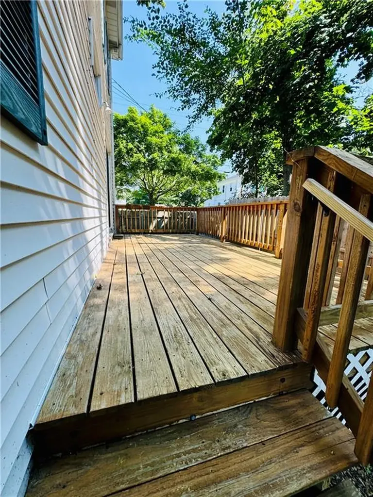 302 Maple Avenue Barrington RI 02806