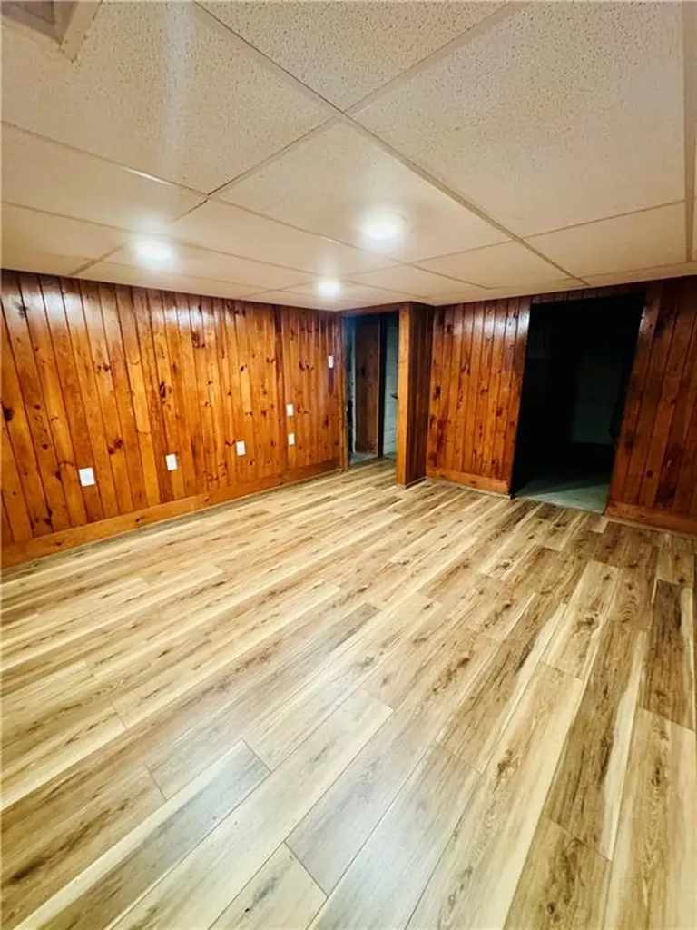 302 Maple Avenue Barrington RI 02806