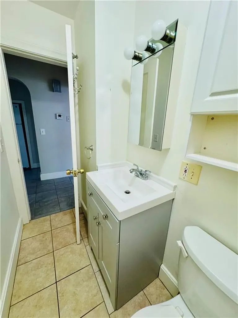 302 Maple Avenue Barrington RI 02806