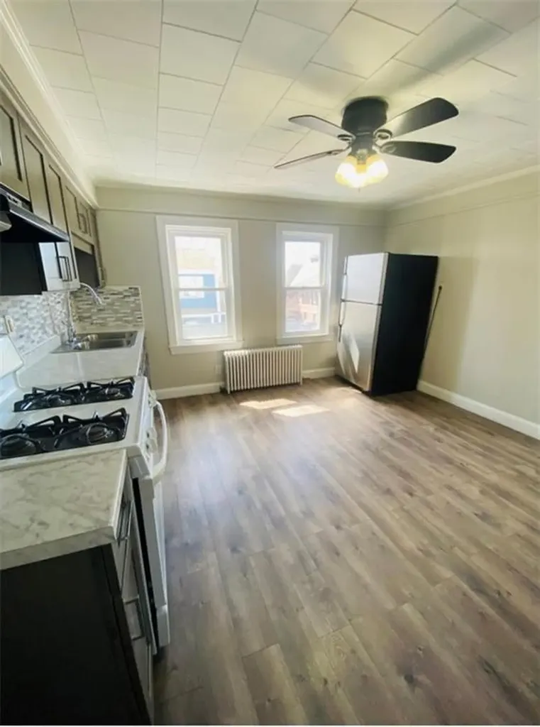 302 Maple Avenue Barrington RI 02806
