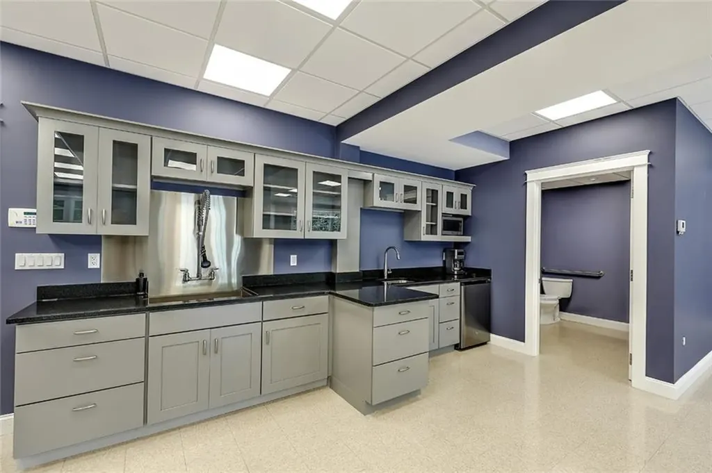 134 136 Maple Avenue Barrington RI 02806