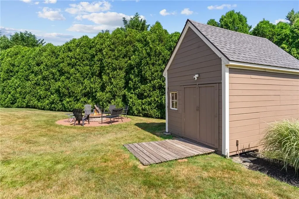 63 Elmwood Avenue Middletown RI 02842