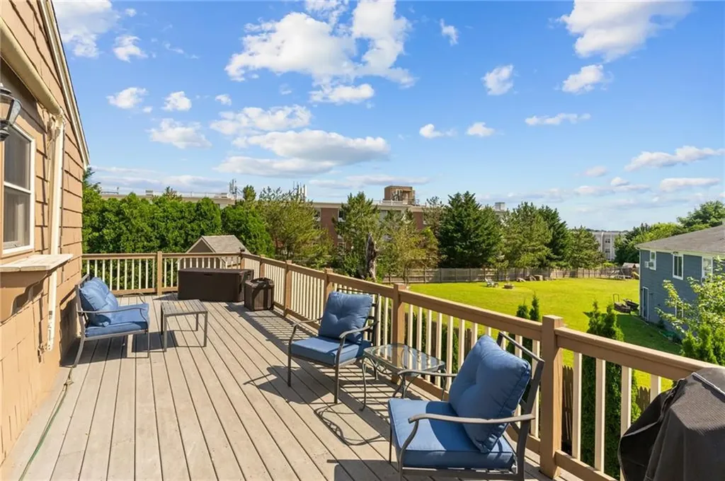 63 Elmwood Avenue Middletown RI 02842