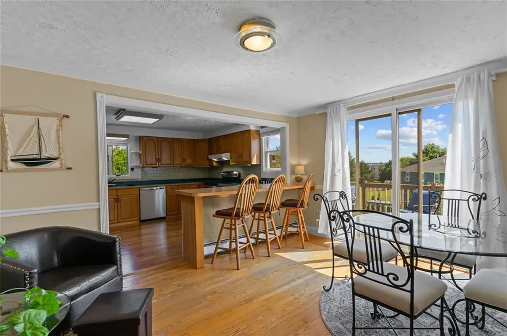 63 Elmwood Avenue Middletown RI 02842