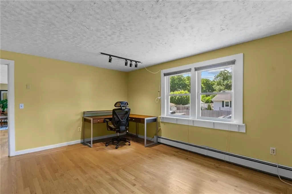 63 Elmwood Avenue Middletown RI 02842