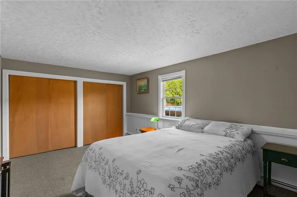 63 Elmwood Avenue Middletown RI 02842