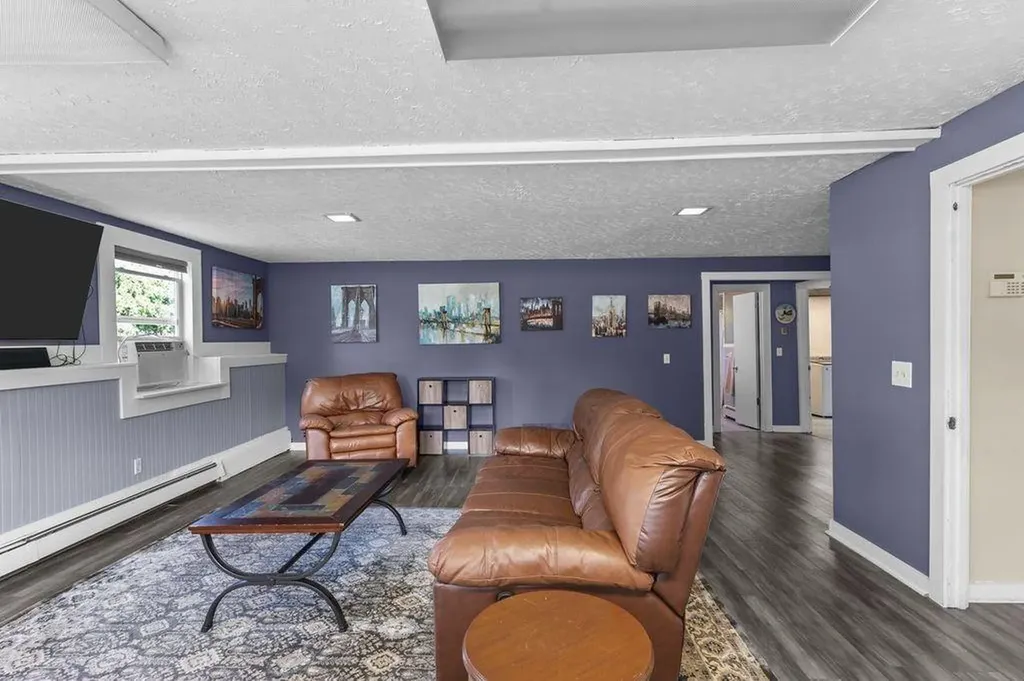 63 Elmwood Avenue Middletown RI 02842