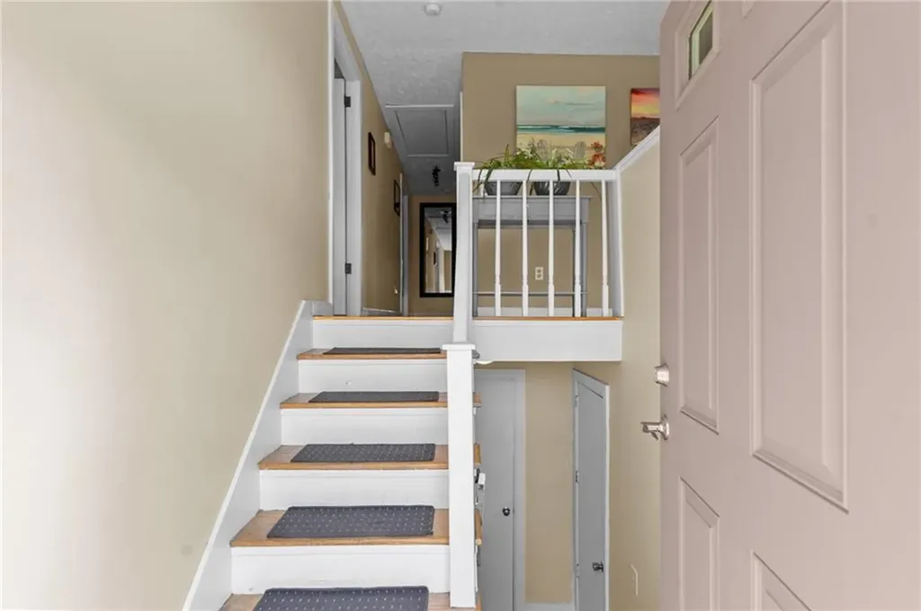 63 Elmwood Avenue Middletown RI 02842