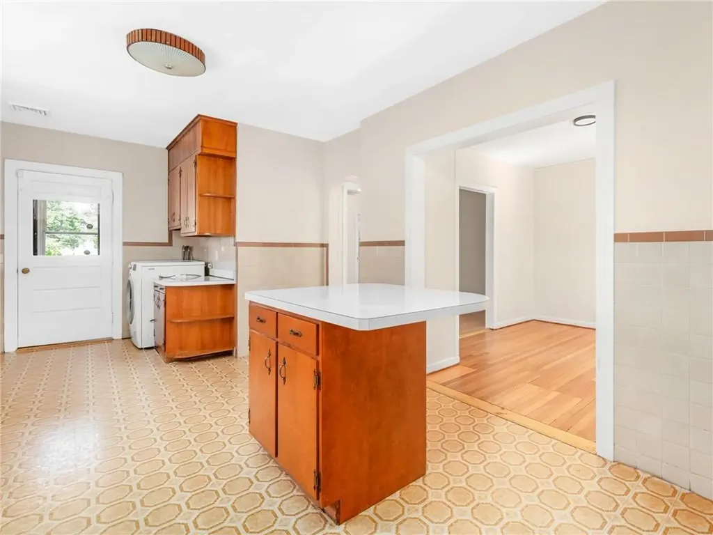 31 Linden Street Westerly RI 02891