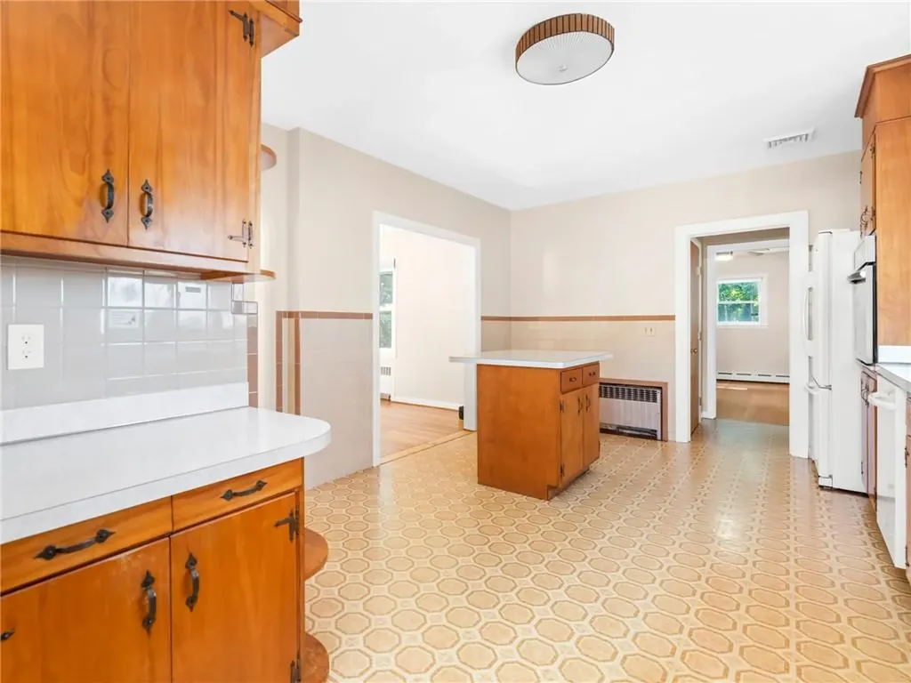 31 Linden Street Westerly RI 02891