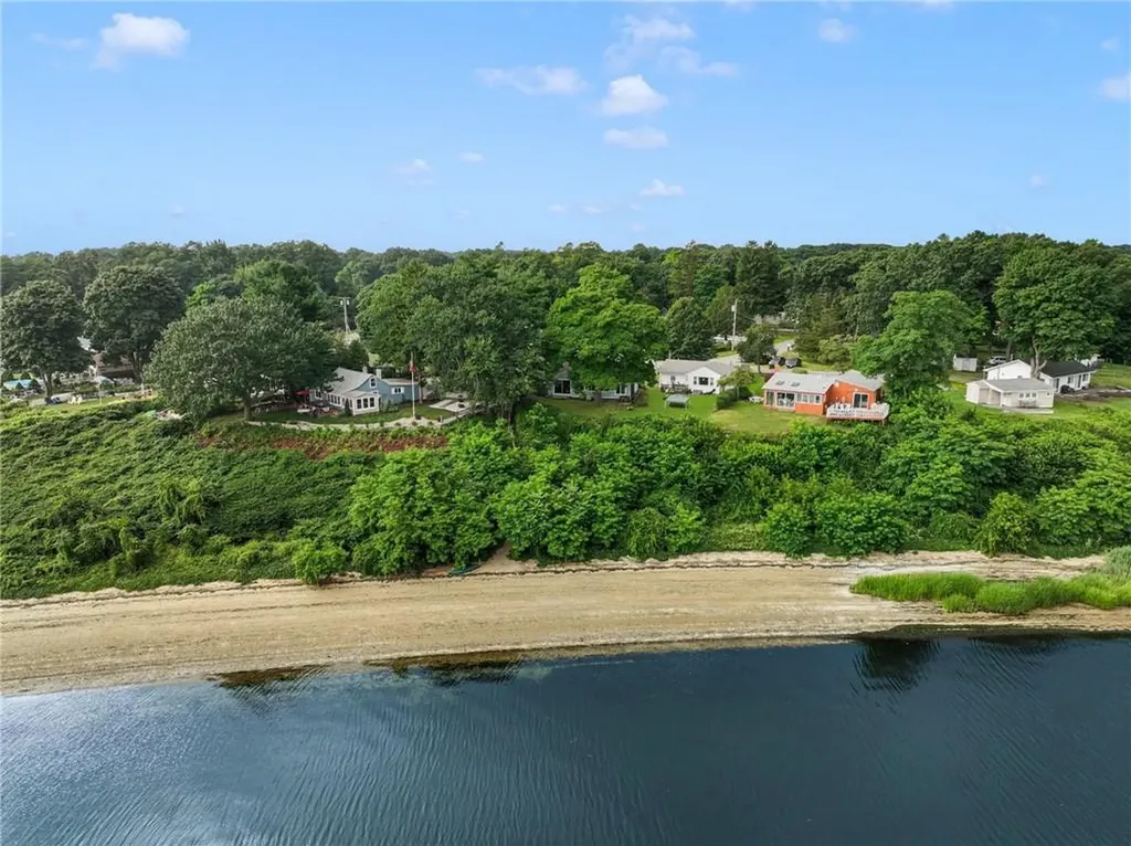 7 Lane 1 Warwick RI 02888