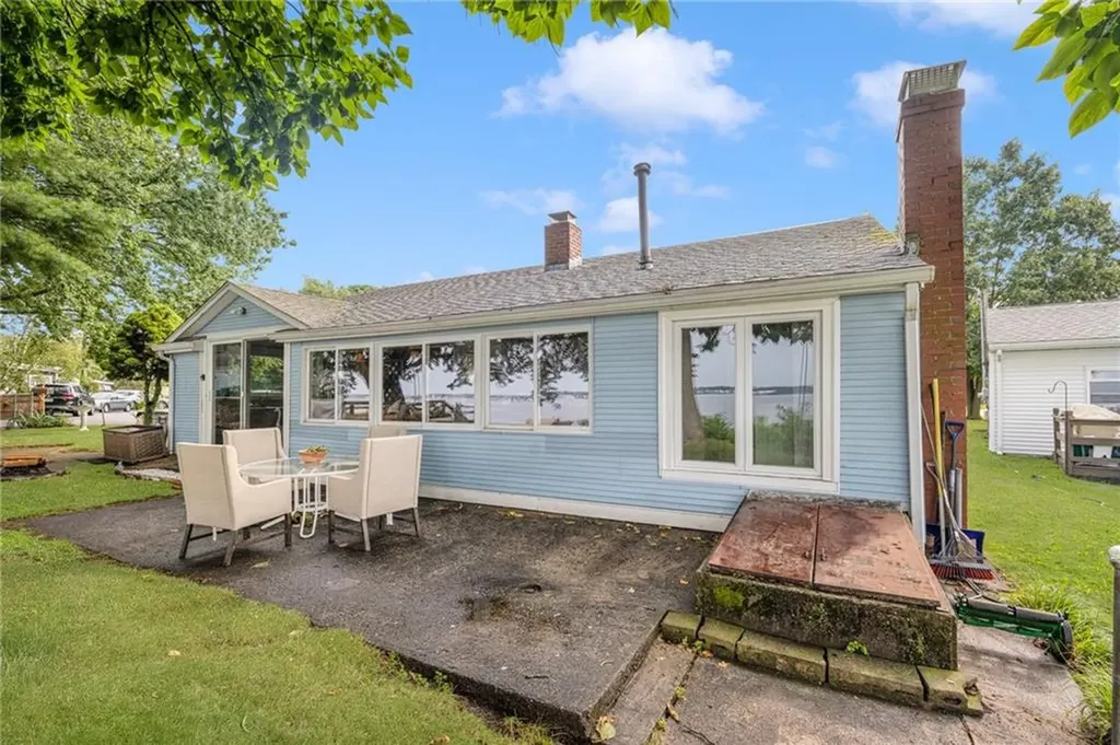 7 Lane 1 Warwick RI 02888