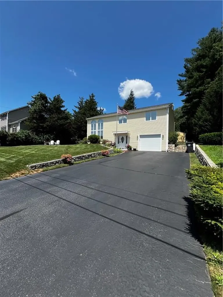 23 Angela Avenue Cranston RI 02921