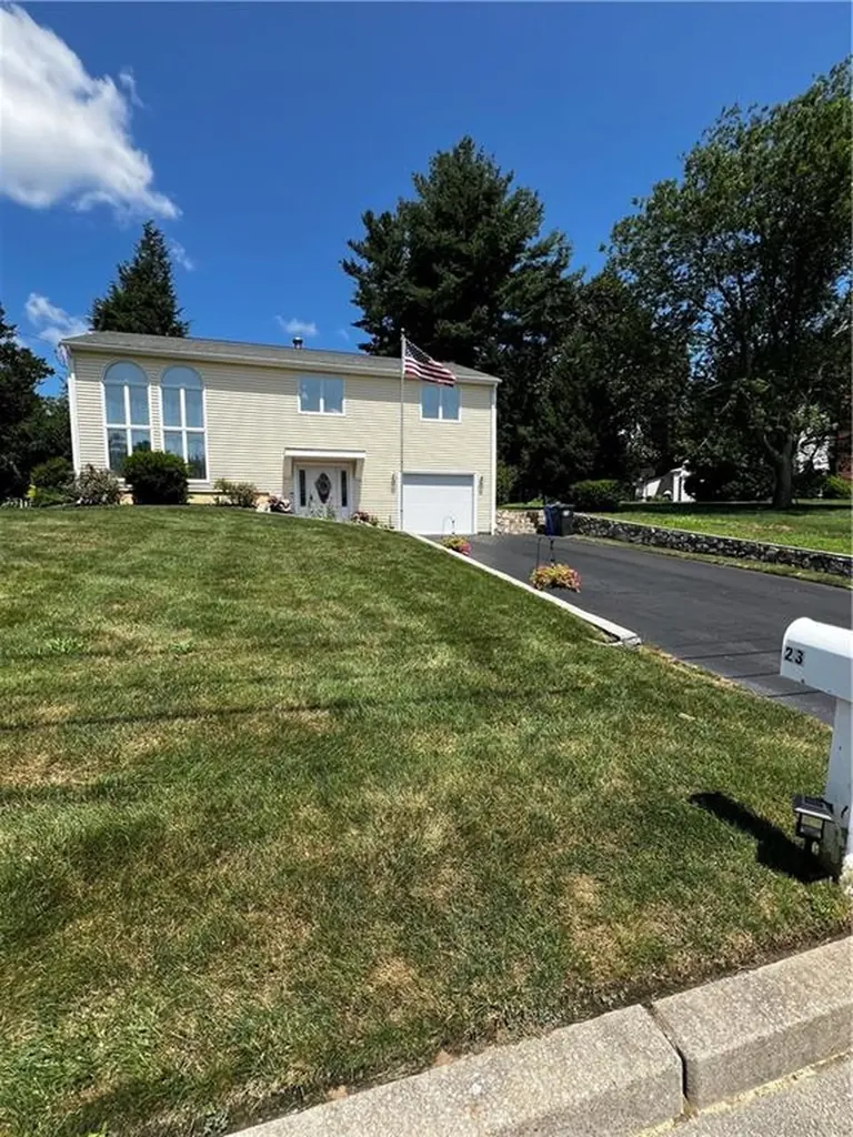 23 Angela Avenue Cranston RI 02921