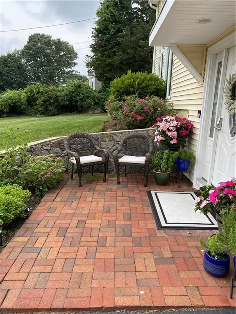 23 Angela Avenue Cranston RI 02921