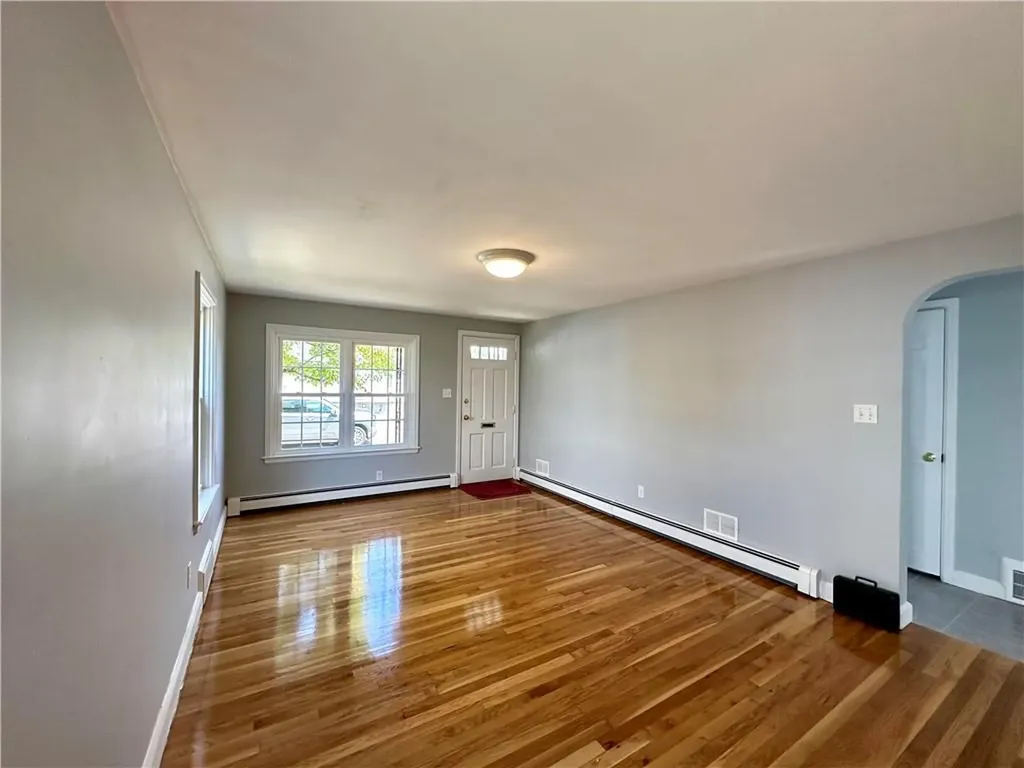 61 Burgess Avenue Pawtucket RI 02861