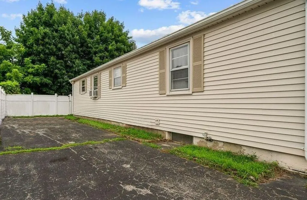 51 Manuel Avenue Johnston RI 02919