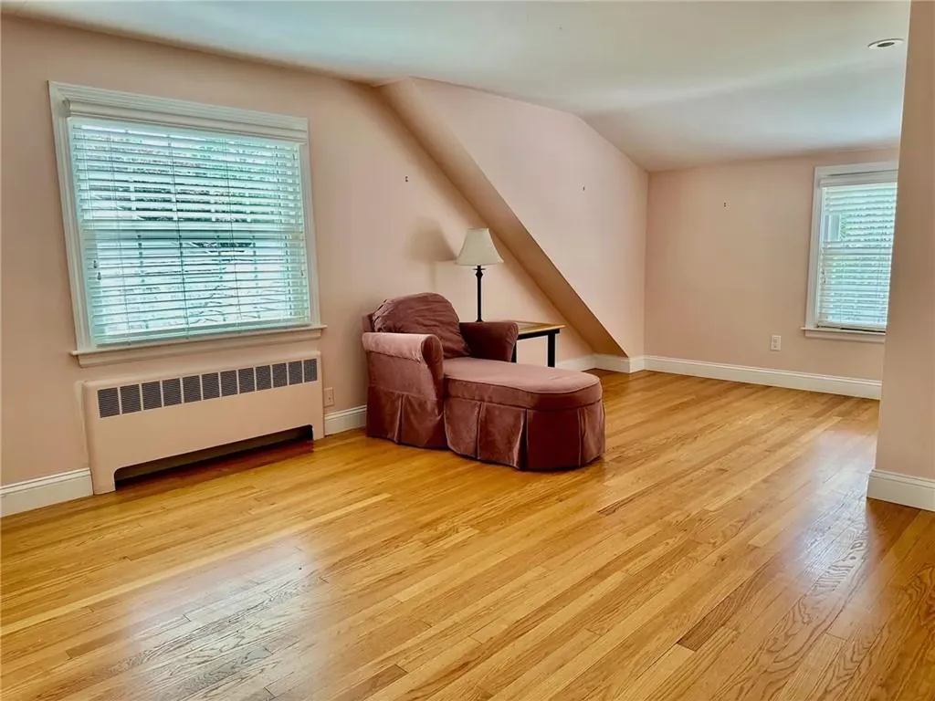 79 Rutherford Avenue Warwick RI 02886
