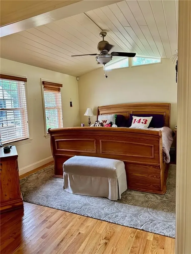 79 Rutherford Avenue Warwick RI 02886