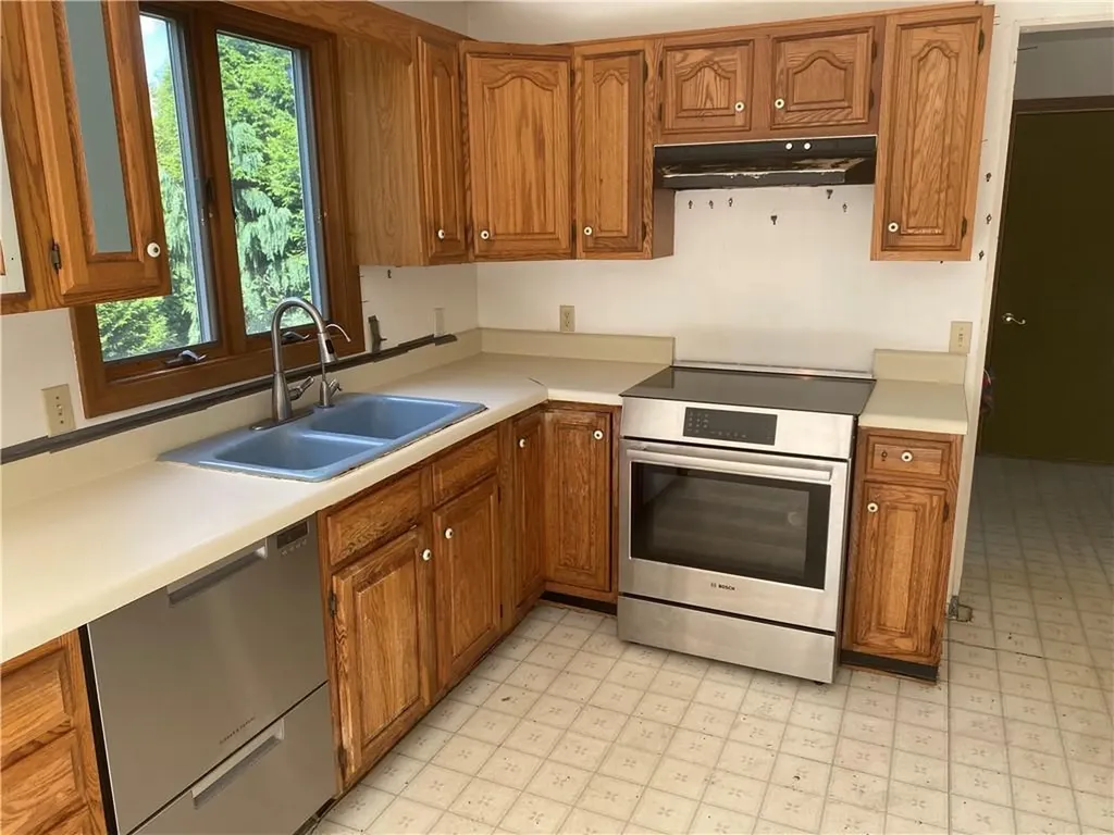 12 Sycamore Drive Westerly RI 02891