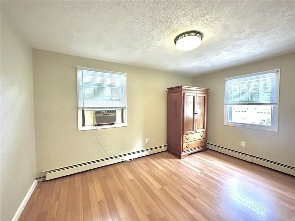 7 Red Oak Drive Coventry RI 02816