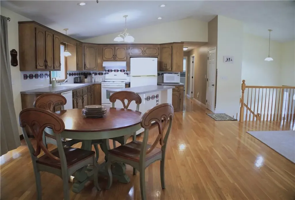 7 Red Oak Drive Coventry RI 02816
