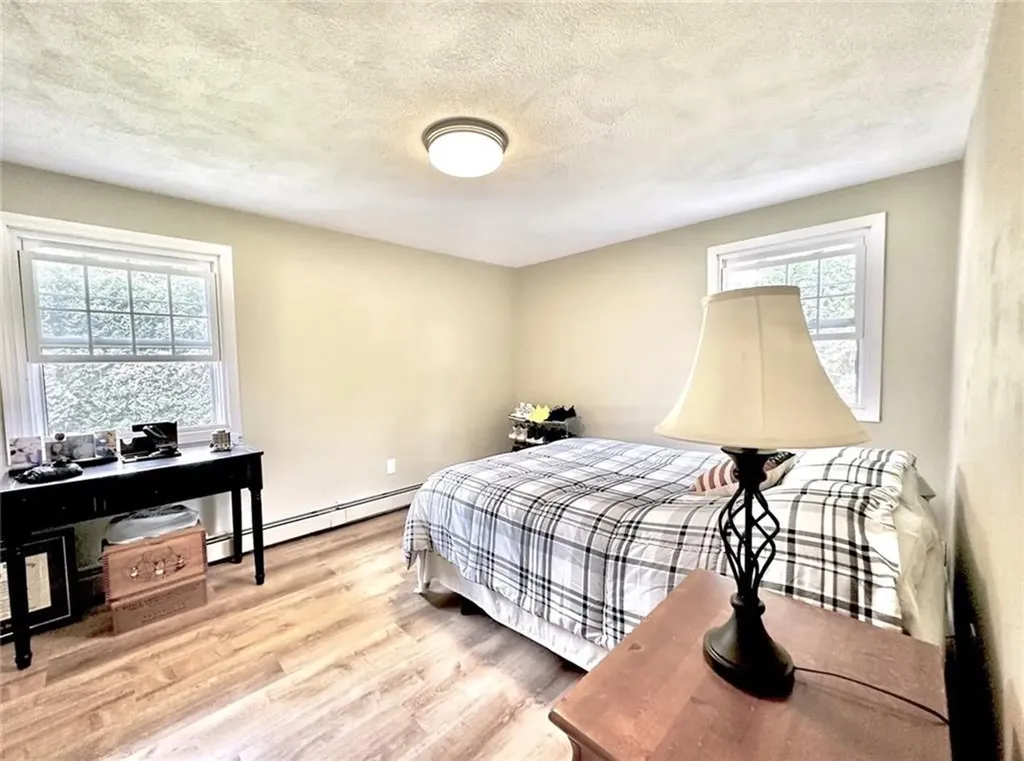 7 Red Oak Drive Coventry RI 02816
