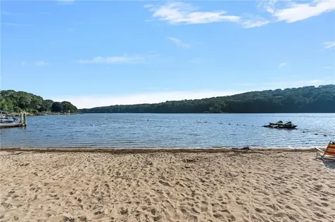 133 Winterberry Road Narragansett RI 02874