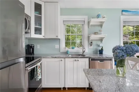 133 Winterberry Road Narragansett RI 02874