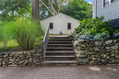 133 Winterberry Road Narragansett RI 02874