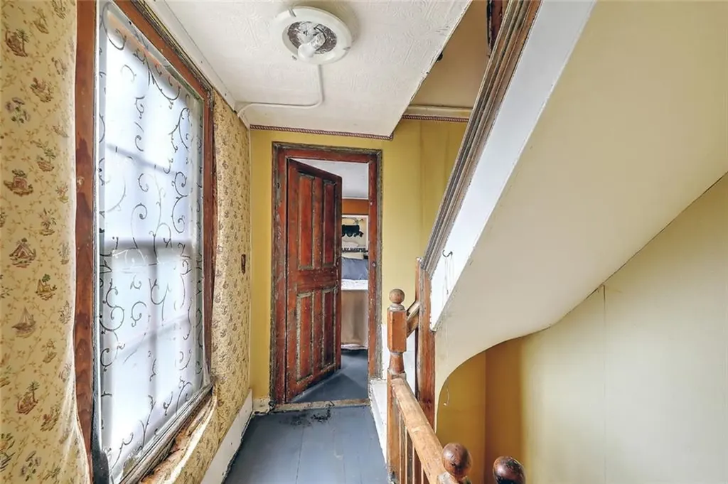 27 Bank Street Warwick RI 02888