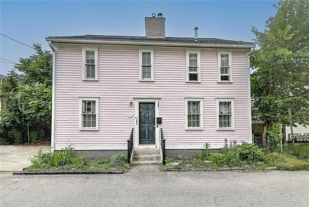 27 Bank Street Warwick RI 02888