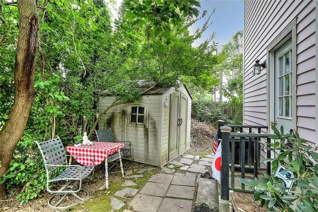 27 Bank Street Warwick RI 02888