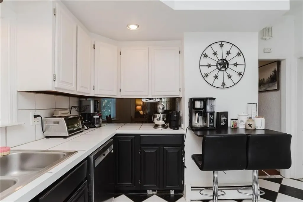48 Crawford Street Cranston RI 02910