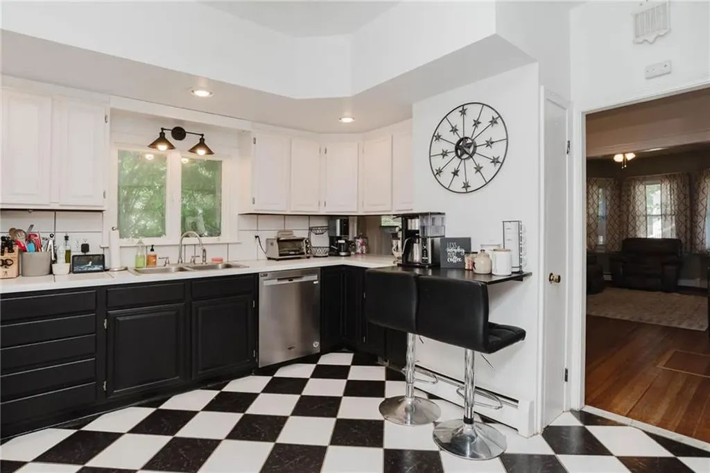 48 Crawford Street Cranston RI 02910
