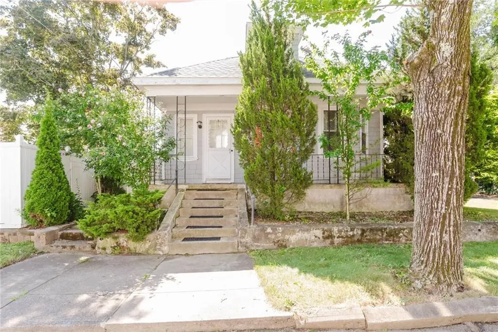 48 Crawford Street Cranston RI 02910