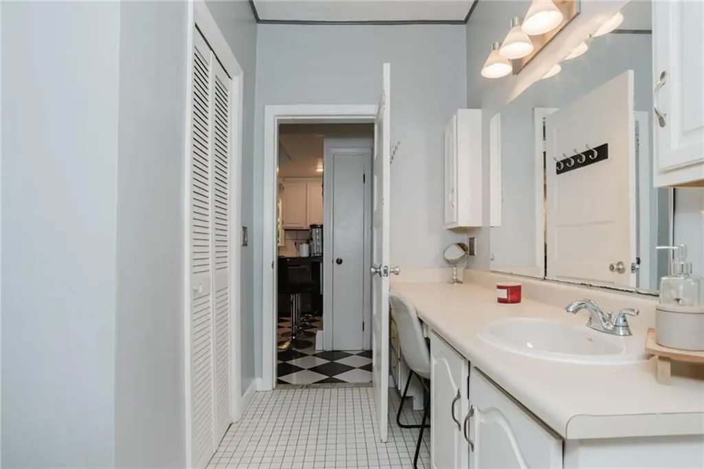 48 Crawford Street Cranston RI 02910