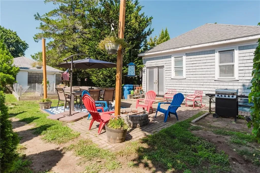 48 Crawford Street Cranston RI 02910