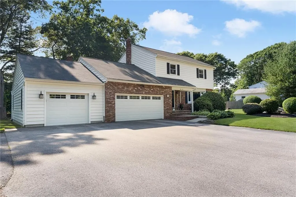 45 Verdant Lane Warwick RI 02886