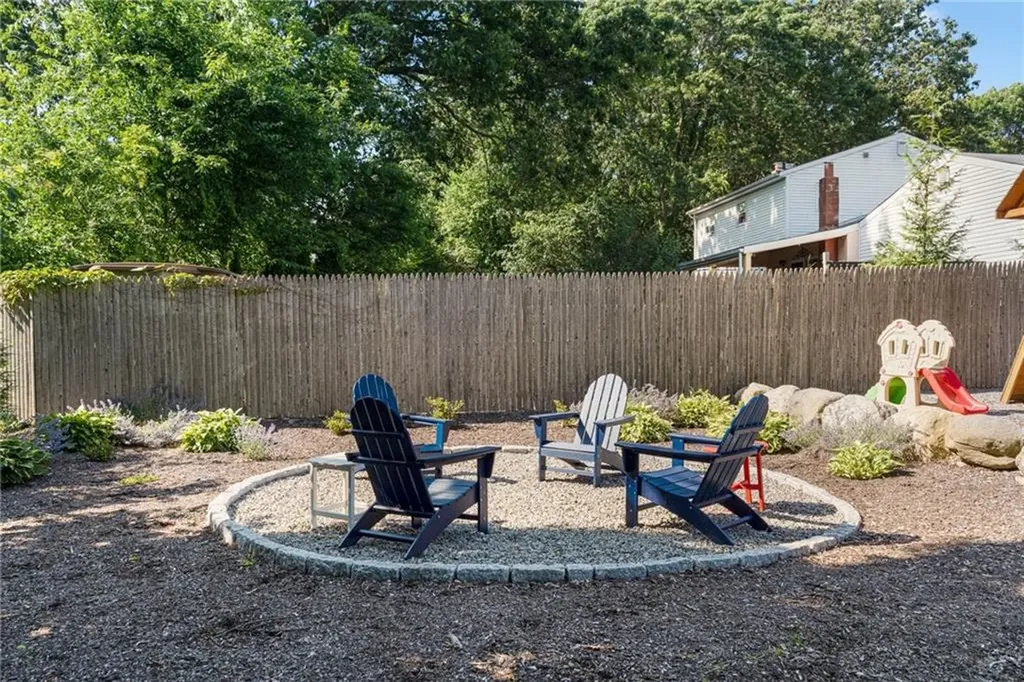 45 Verdant Lane Warwick RI 02886