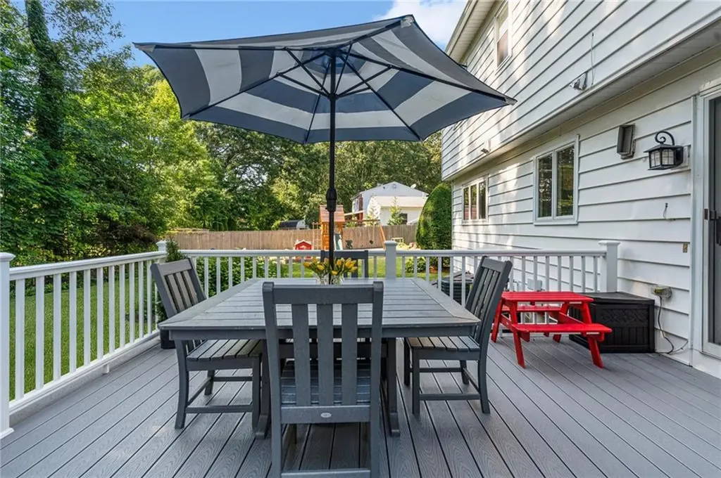 45 Verdant Lane Warwick RI 02886
