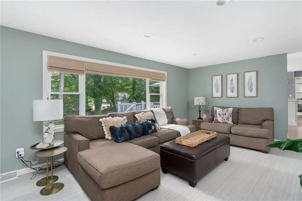 45 Verdant Lane Warwick RI 02886
