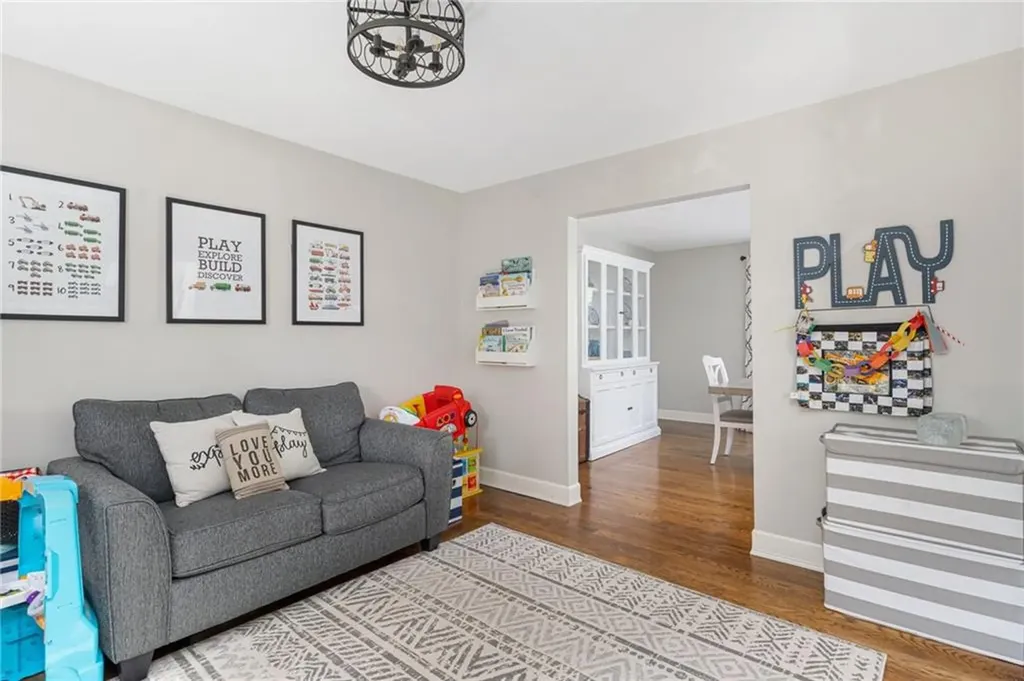 45 Verdant Lane Warwick RI 02886