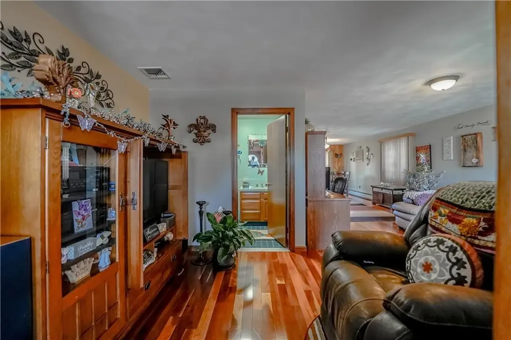 40 42 Orchard Street Johnston RI 02919