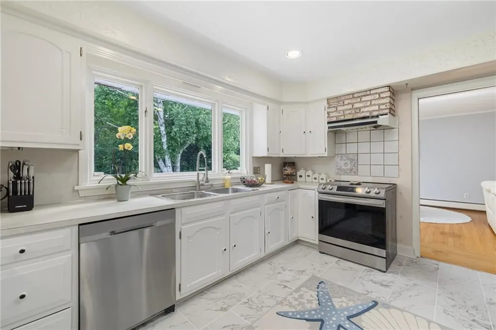 555 Wilbur Avenue Cranston RI 02921