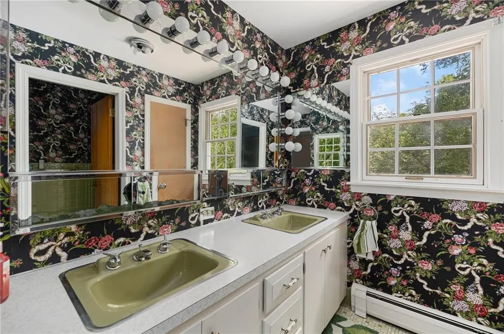 555 Wilbur Avenue Cranston RI 02921