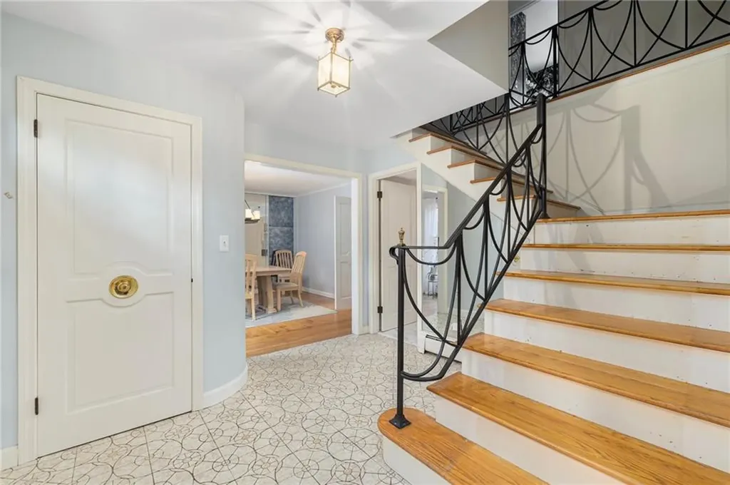 555 Wilbur Avenue Cranston RI 02921