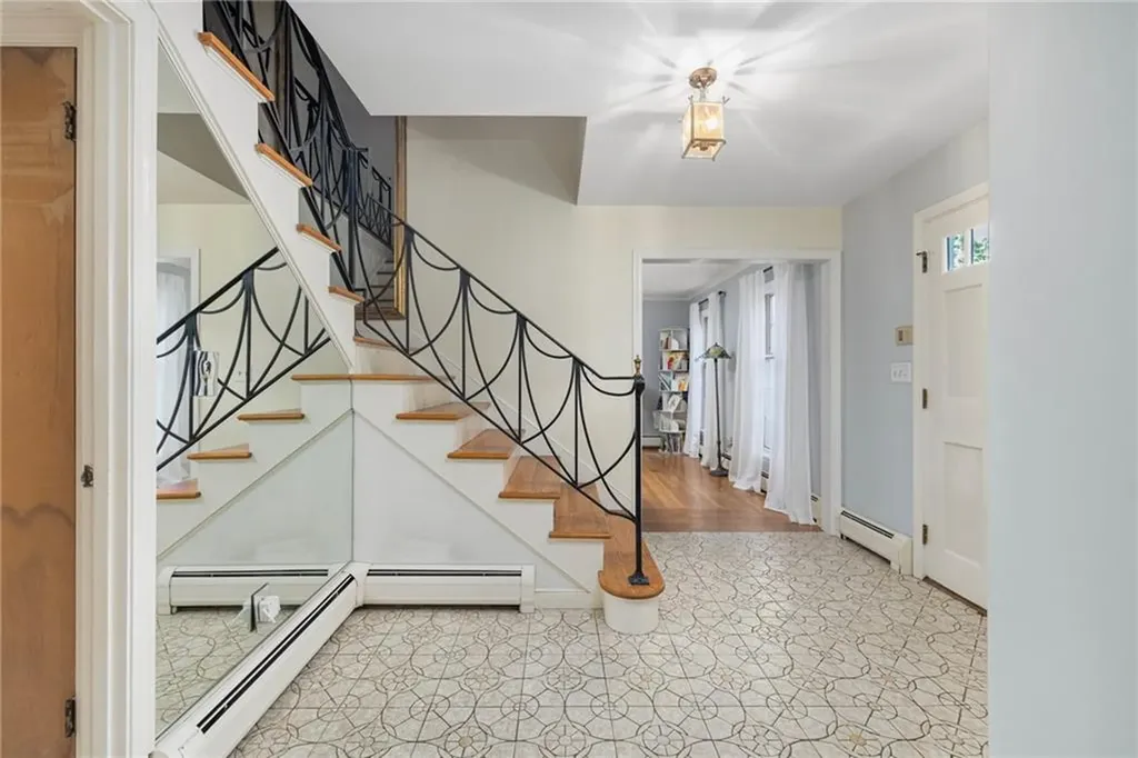 555 Wilbur Avenue Cranston RI 02921
