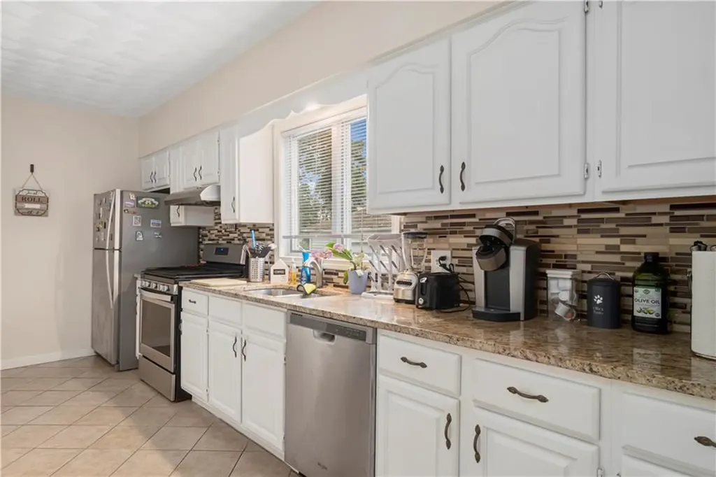 143 Coyle Avenue Pawtucket RI 02861